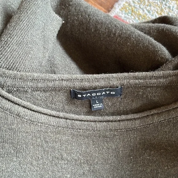 Staccato dark green sweater - Picture 11 of 11